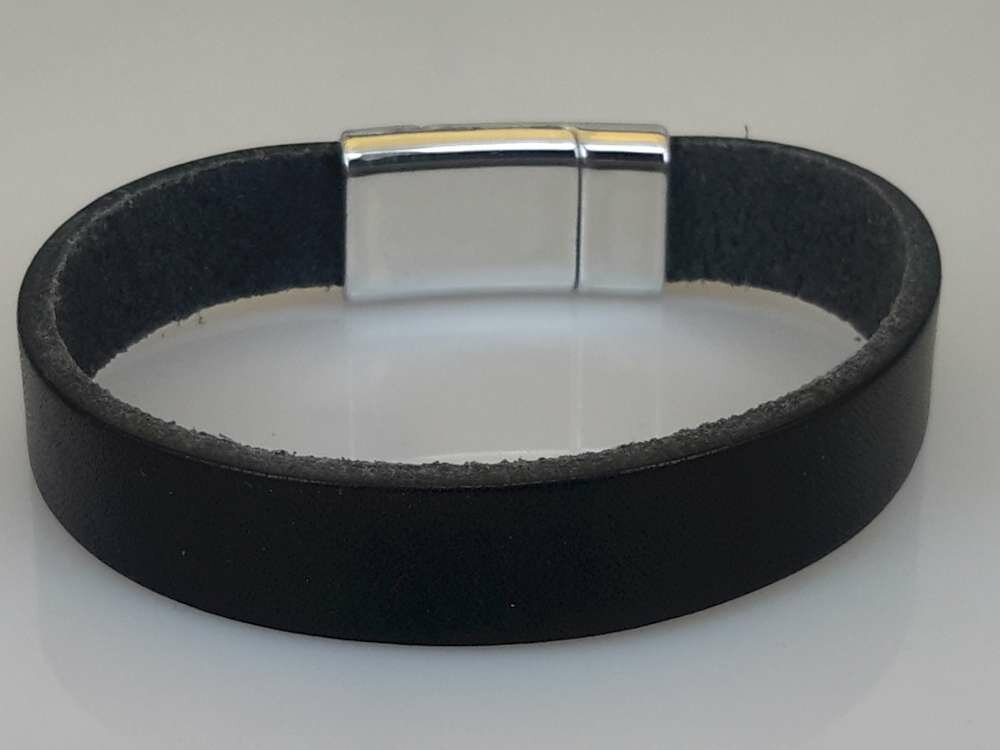 Kinderarmband aus Leder, Gr&ouml;&szlig;e L (15,5 cm), schwarz &ndash; schmal und glatt
