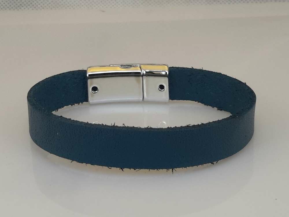 Glattes, L15,5cm Kinderarmband aus Leder, blau, schmal, mit Magnetverschluss