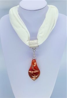 Murano hanger, rood en doorzichtig met goudkleurig druppel.