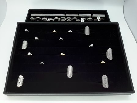 display box f&uuml;r Ringe oder Ohrringe, 7 Reihen