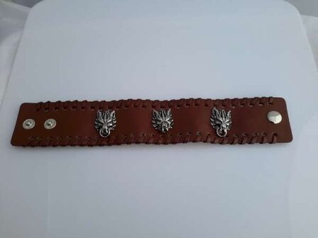 Brede leren armband, 3 leeuwenkoppen, bruin