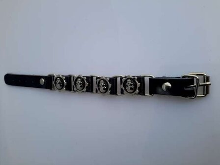 PU leren armband, 4 leren schakels met metalen stud doodskop in tandwiel, zwart