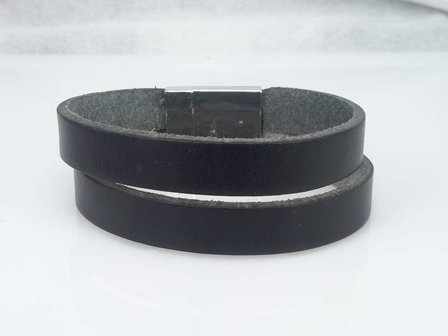 Lederband schwarz, 2 streifen, glatt, Magnetverschluss