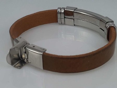 Leren armband bruin, graveerplaat in houder, edelstaalsluiting