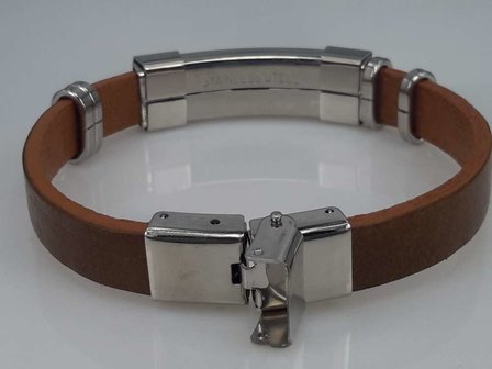 Leren armband bruin, plaat met Gotisch zwaard in houder, edelstaalsluiting