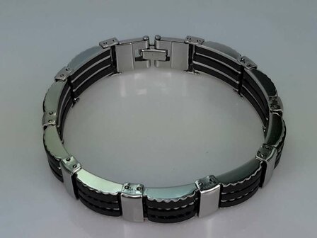 Gliederarmband aus Edelstahl mit schwarzem Kautschuk.