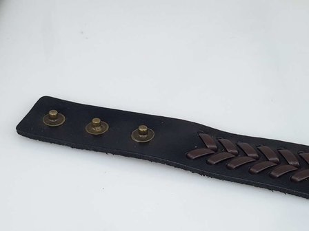 Halb breite Lederarmband, glatt, V-Geflecht, schwarz, je 3