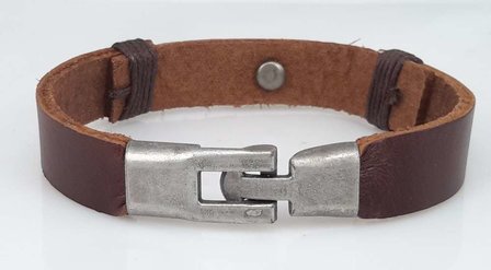 Leren armband, metalplaatje, bruin