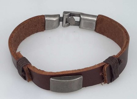 Leren armband, metalplaatje, bruin