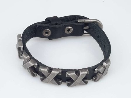 Leren Armband, 5 studs &#039;X&#039;, gesp