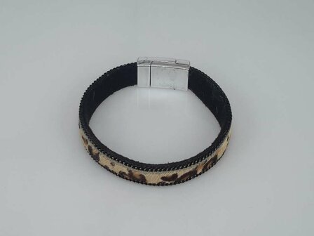 Suede Armband zwart, luipaardprint bruin, magneetsluiting