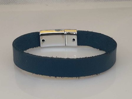 Glad leren Armband, blauw, smal, magneetsluiting