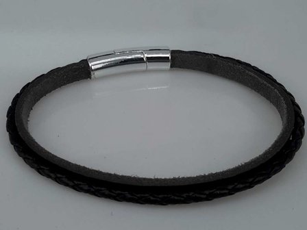 Tough schmales Leder 2dl schwarz Armband mit Magnetverschluss.