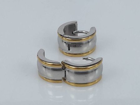 Edelstahl-Ohrringe breit, beidseitig d&uuml;nner Goldrand und Zentrum in Silber.