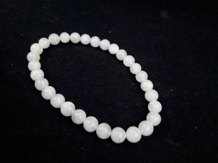 Armband Mondstein 30 Perlen