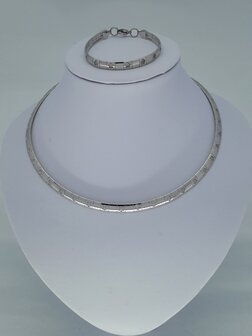 Omega ketting &amp; armband, bloemetje, edelstaalset