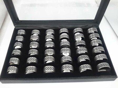 Edelstahl Ringe breit, schwarze diamand, box 36st