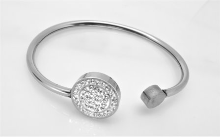 Edelstaal smalle ronde open Armband met rond strass steentjes.