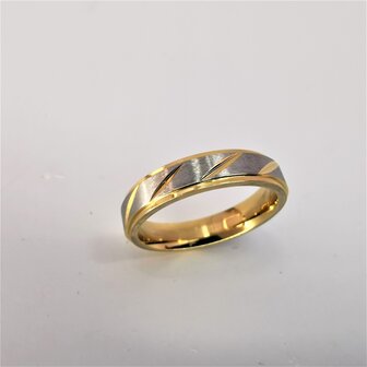 Edelstaal Ringen, Mat zilverkleurig ring met goud streep en rand. doos 36st