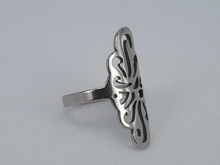 Edelstaal Ringen zilverkleurig ring met uitgesneden figuur, doos 36 st