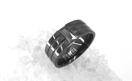 Chique - Zwarte - Stalen Ring met - Zwart Crystal maat 17 t/m 22