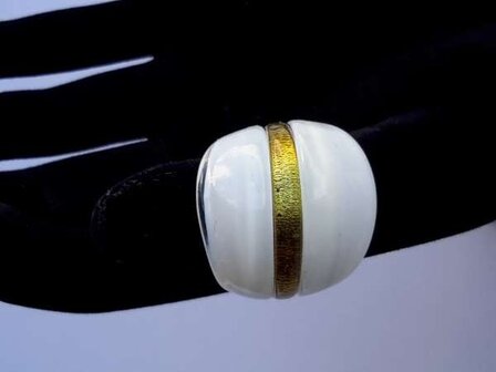 Ring, witte murano met goudkleurige, zwarte streep, 12 stuks