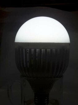 (Not-) Ledlampe 15W, E27