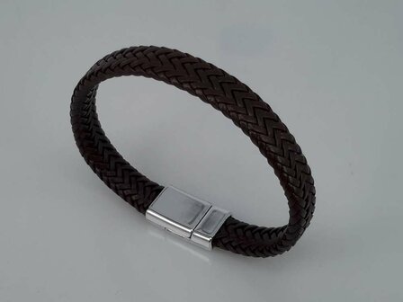 Leder braun fein geflochtenes Armband mit Magnetverschluss.