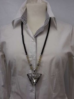 Kralenketting, 75 cm, zwart en zilverkl. kralen en beige edelsteenkralen, 2 kleur verkrijgbaar.         