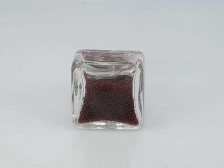Ring, metaal, vierkant glas gevuld met bruinrode strasssteentjes, per 12 stuks