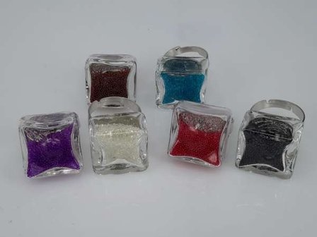 Ring, metaal, vierkant glas gevuld met strasssteentjes, mixpakket 12 stuks