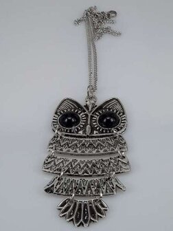 Ketting, zilverkleur, schakel, uil met zwarte ogen (H 8 cm)