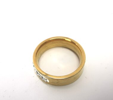 Edelstaal Ringen goudkleurig half rond omheen met dubbel rijen zirkonia, doos 36 st