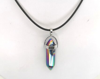 Ketting met Titanium aura kwarts, edelsteenhanger, obelisk pegel