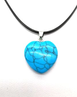 Ketting met Turquoise blauw, edelsteenhanger, Hartje vorm.