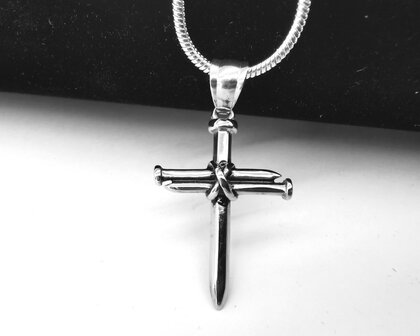 Robustes Nail Cross Herren aus Edelstahl