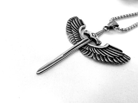 Unieke RVS hanger zwaard met vleugel Kruis ( Guardian of angel symboliek )