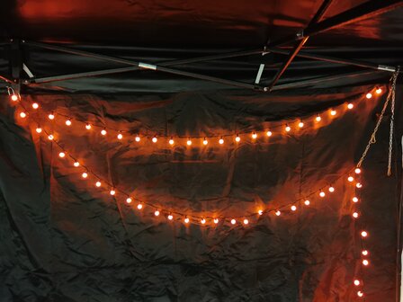 Orange Lichterkette, 100 orange LEDs in wei&szlig;er Kugel, 10 Meter, 8 Programme &amp; Fernbedienung, verkn&uuml;pfbar, IP44, f&uuml;r den Innen- und Au&szlig;enbereich