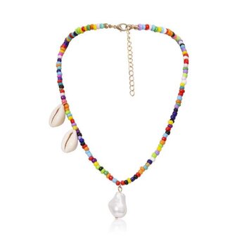 Ketting met regenboog kralen met imitatie parel en schelp.