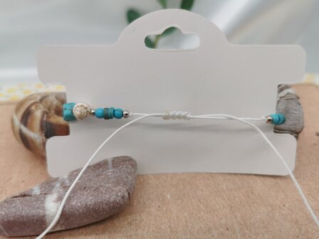 Armbandje Bohemian met turquoise edelsteen, geribde fuik Horn schelp, Zeester, wit kleur touw.