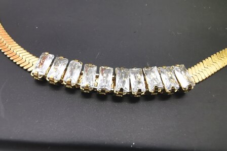 RVS Goudkleurig armband met 10 langwerpige kristal