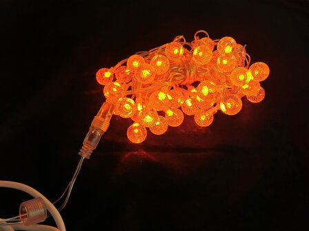 Orange Bubble Ball Lichtkabel, 40 orange LEDs in einer Kugel, 6 Meter, 8 Programme &amp; Fernbedienung, verkn&uuml;pfbar, IP44. f&uuml;r drinnen und drau&szlig;en