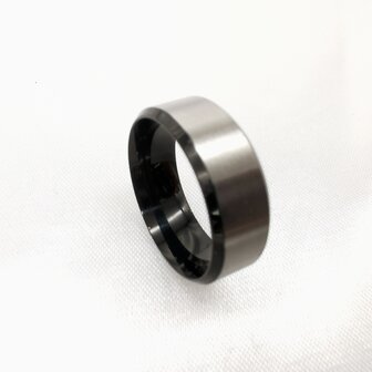 RVS zwart ring met geborsteld zilver, doos 36 stuks 