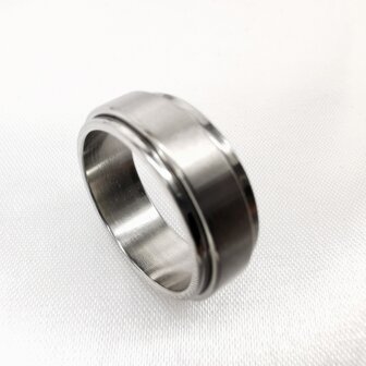 RVS zilverkleurig anti stress ring met geborsteld zilver bovenring, doos 36 stuks 