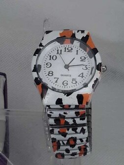 Heren horloge met zwart leer band.