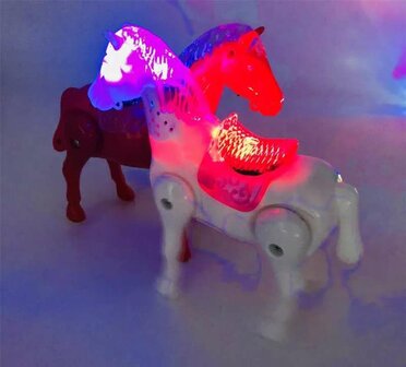 laufend Pferd, LED-Beleuchtung, Musik, karton 108St