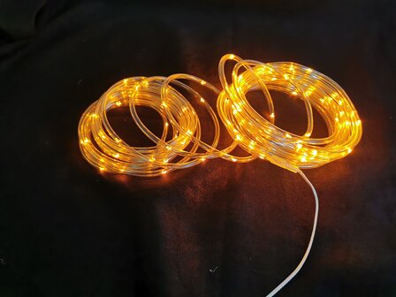 LED-Lauflichtschlauch, 100 LEDs, 10 Meter, 8 Programme, IP44. f&uuml;r drinnen und drau&szlig;en
