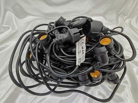 Party Kabel, 15 mtr 28 fassungen + kupplung