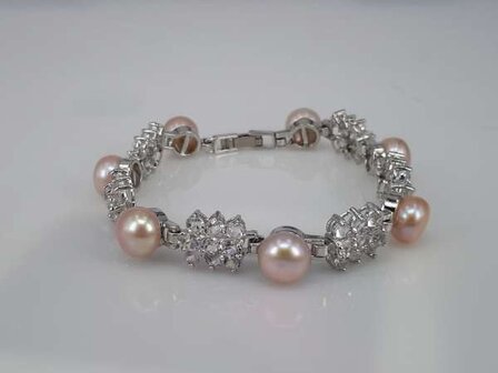 Armband, zilverkleur, 7 zoetwaterparels met glassteentjes, wit of ros&eacute;