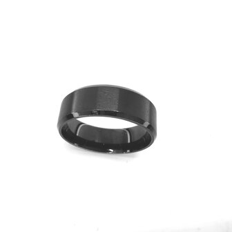 Titan - Edelstahl - Schwarz - Ring poliert mit mattem Finish.